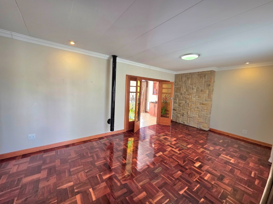 5 Bedroom Property for Sale in Eureka Free State